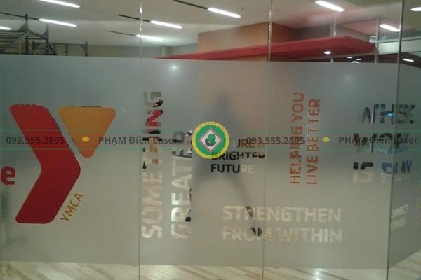 Hướng dẫn cách dán chữ decal đúng cách
