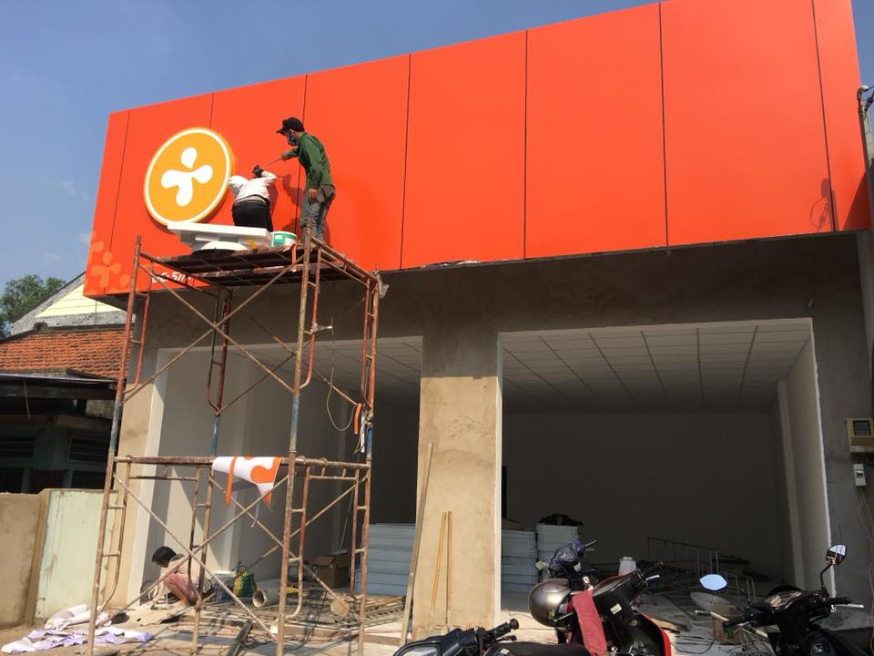 Chuyên thi công mặt dựng Alu cỡ lớn